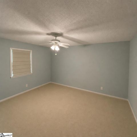 110 Kingston Drive, Laurens, SC 29360