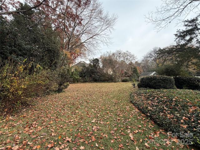 2629 Sharon Road, Charlotte, NC 28211