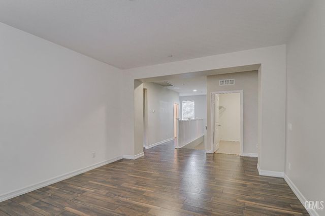 5005 Silvery Jewel Lane, Bakersfield, CA 93313