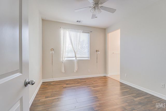 5005 Silvery Jewel Lane, Bakersfield, CA 93313