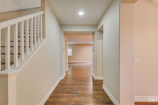 5005 Silvery Jewel Lane, Bakersfield, CA 93313