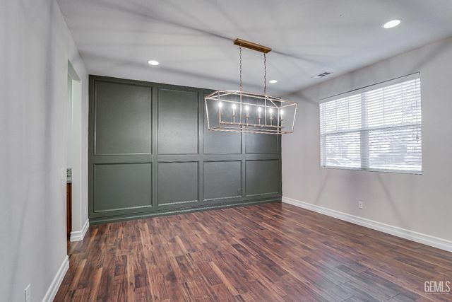 5005 Silvery Jewel Lane, Bakersfield, CA 93313