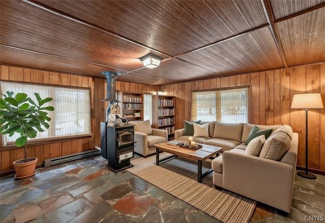 10346 Adirondack View, Marcy, NY 13502