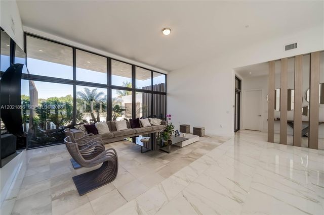 16600 Sunset Way, Weston, FL 33326