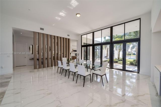 16600 Sunset Way, Weston, FL 33326