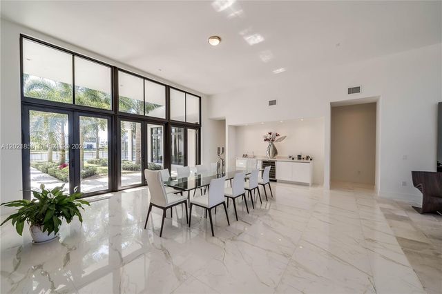 16600 Sunset Way, Weston, FL 33326