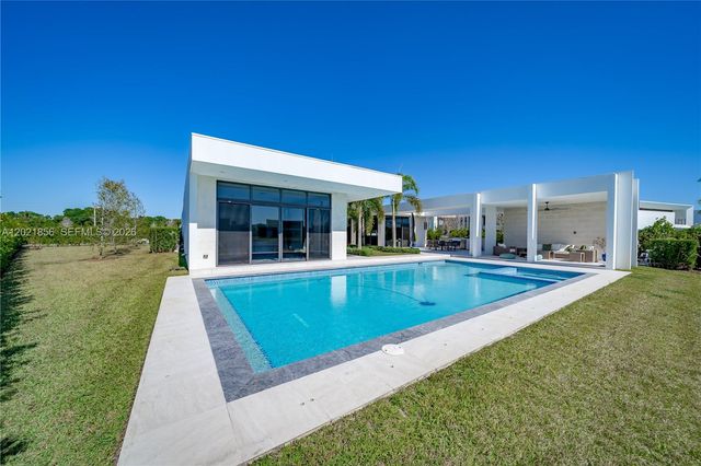 16600 Sunset Way, Weston, FL 33326