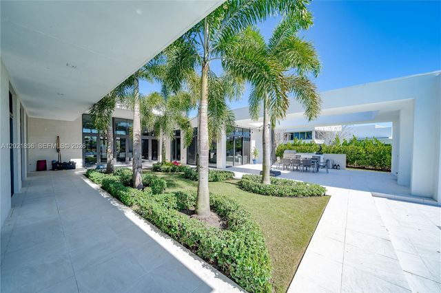 16600 Sunset Way, Weston, FL 33326