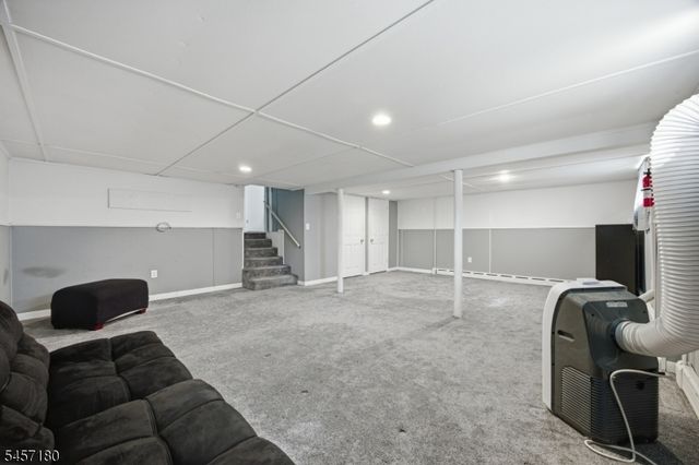 20 Alan Ln, Mine Hill Twp., NJ 07803