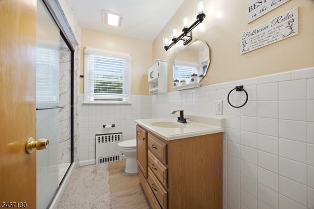 20 Alan Ln, Mine Hill Twp., NJ 07803