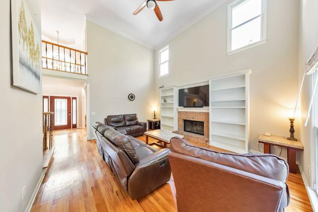 638 Braidwood Drive NW, Acworth, GA 30101