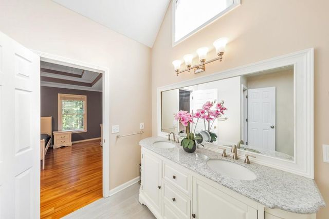 638 Braidwood Drive NW, Acworth, GA 30101