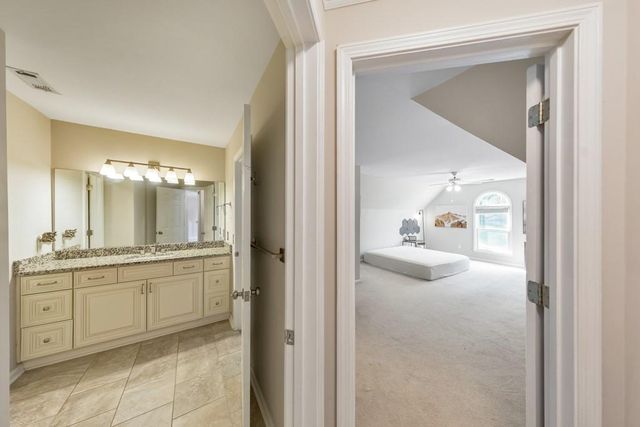 638 Braidwood Drive NW, Acworth, GA 30101