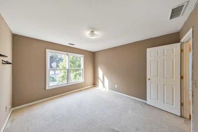 638 Braidwood Drive NW, Acworth, GA 30101