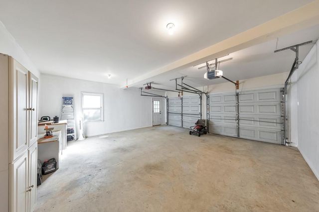 638 Braidwood Drive NW, Acworth, GA 30101