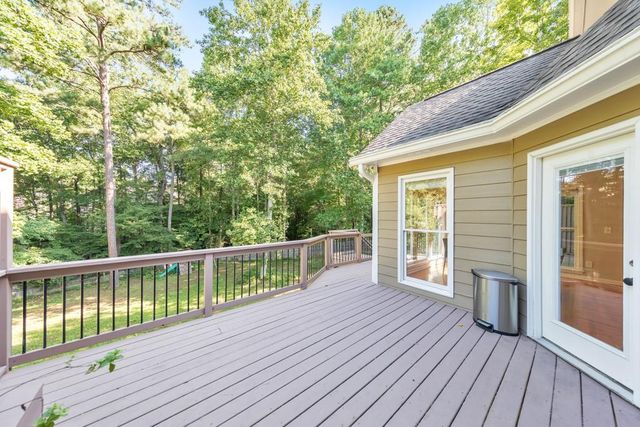 638 Braidwood Drive NW, Acworth, GA 30101