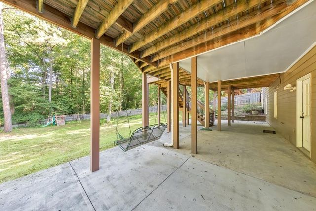 638 Braidwood Drive NW, Acworth, GA 30101