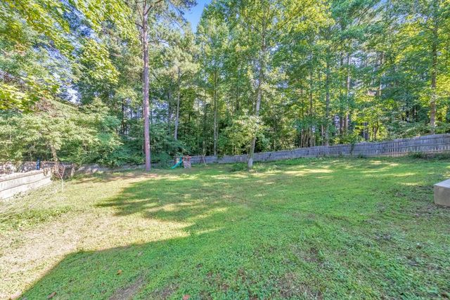 638 Braidwood Drive NW, Acworth, GA 30101