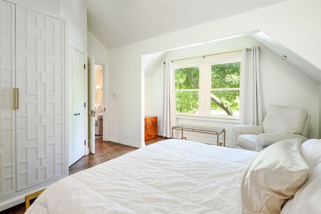 6934 Hammond Avenue, Dallas, TX 75223