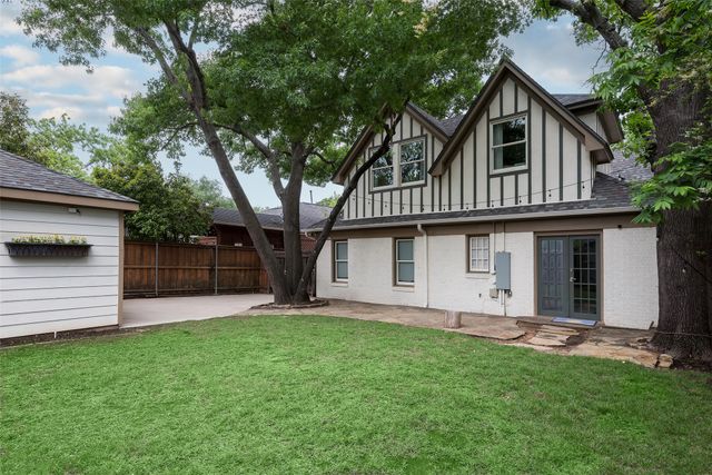 6934 Hammond Avenue, Dallas, TX 75223