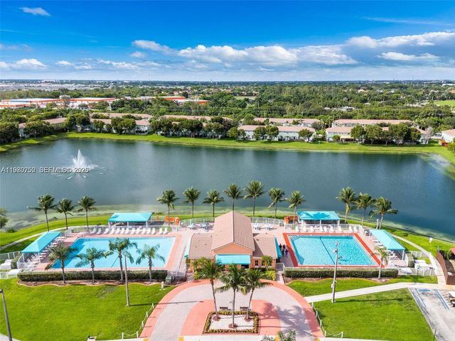 2744 SE 15th Place 136, Homestead, FL 33035