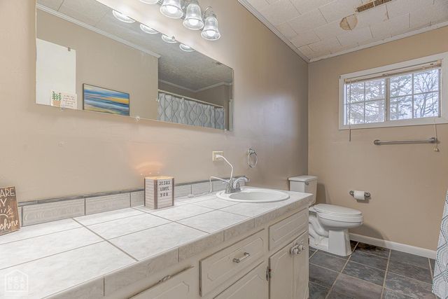 501 Walnut Drive, Paragould, AR 72450