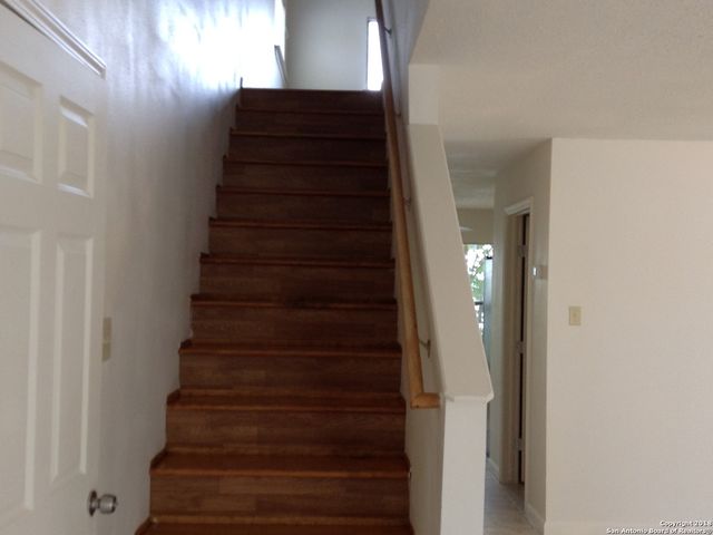 8926 BREEZEFIELD, San Antonio, TX 78240