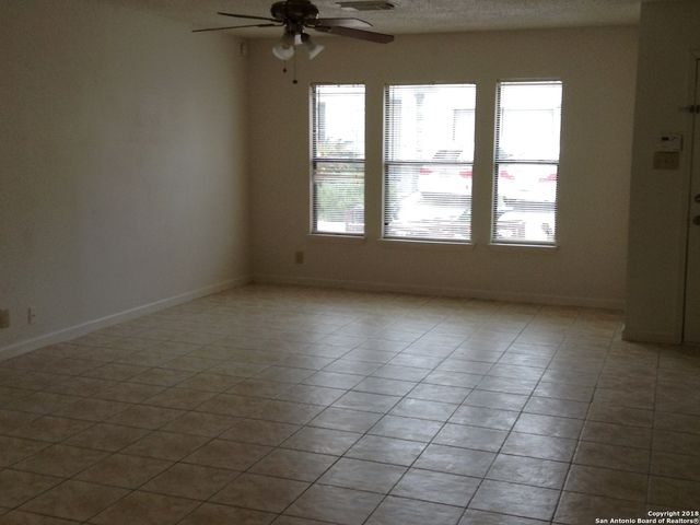 8926 BREEZEFIELD, San Antonio, TX 78240