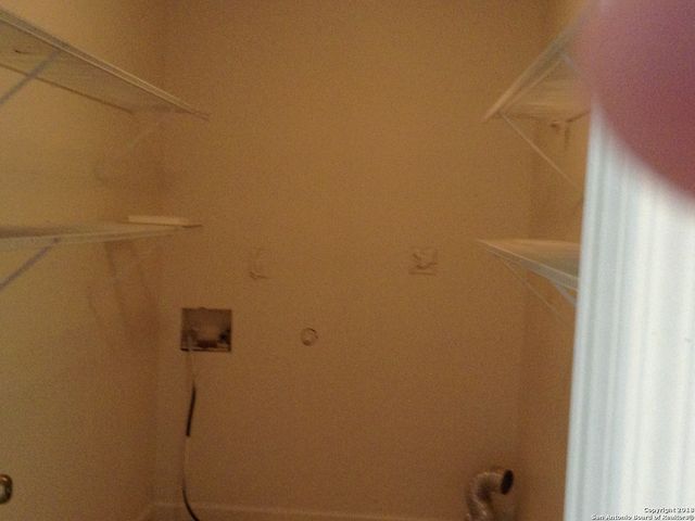 8926 BREEZEFIELD, San Antonio, TX 78240