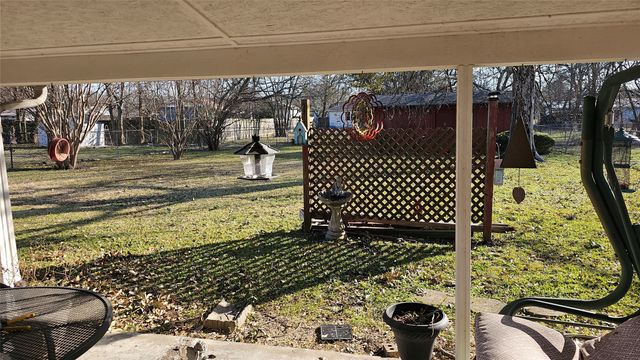 3107 Eastland Avenue, Greenville, TX 75402