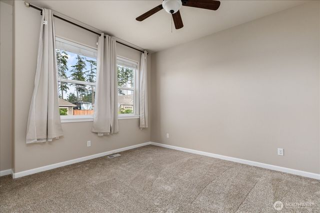 2749 SW Fairway Point Drive, Oak Harbor, WA 98277
