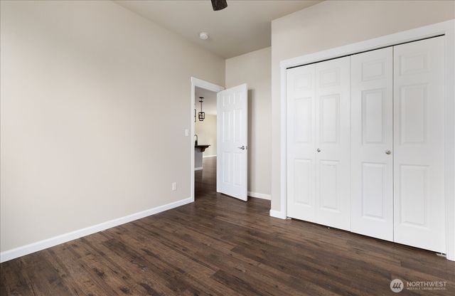 2749 SW Fairway Point Drive, Oak Harbor, WA 98277