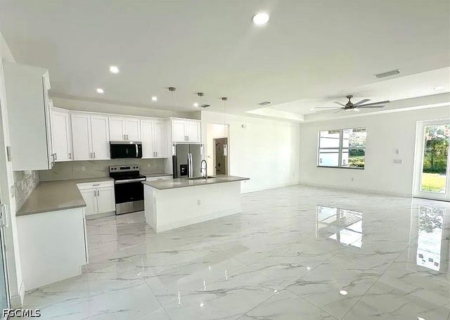 3500 74th ST W, Lehigh Acres, FL 33971