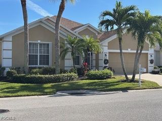 9214 Palm Island CIR, North Fort Myers, FL 33903