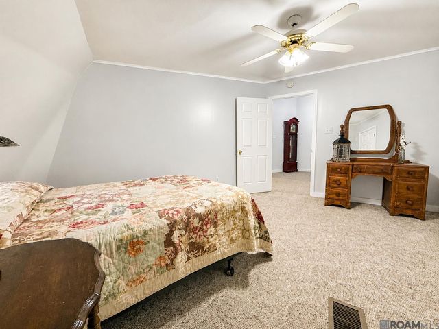 39315 David Dr, Prairieville, LA 70769