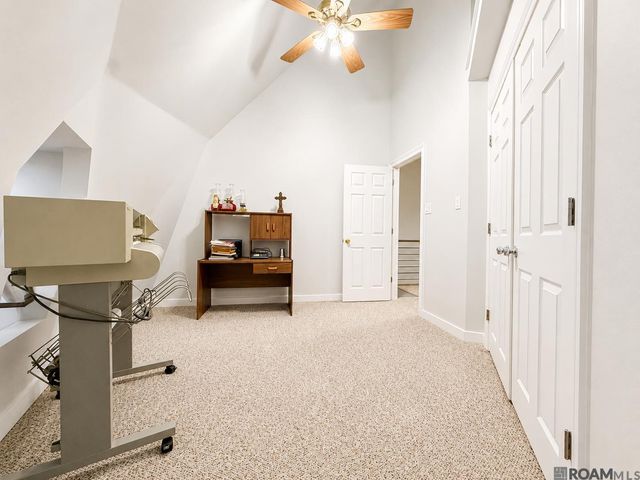 39315 David Dr, Prairieville, LA 70769