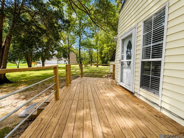 39315 David Dr, Prairieville, LA 70769