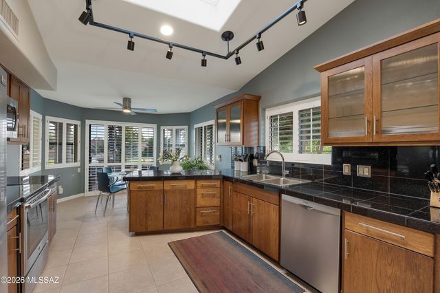 6971 E Calle Tabara, Tucson, AZ 85750