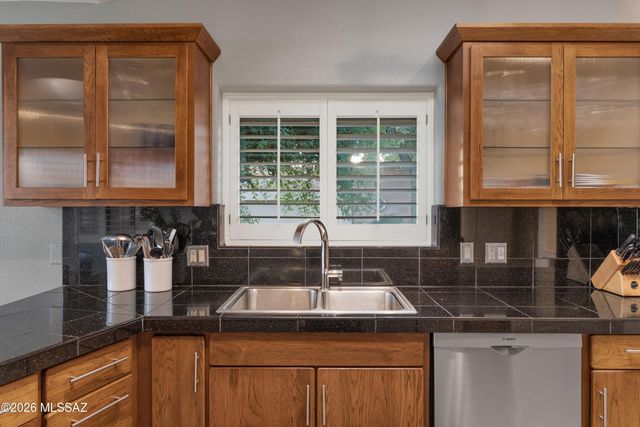 6971 E Calle Tabara, Tucson, AZ 85750