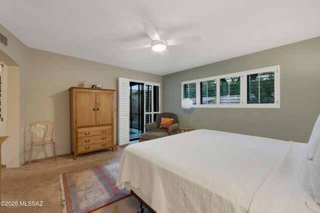 6971 E Calle Tabara, Tucson, AZ 85750