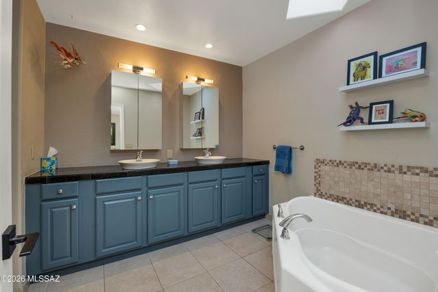 6971 E Calle Tabara, Tucson, AZ 85750