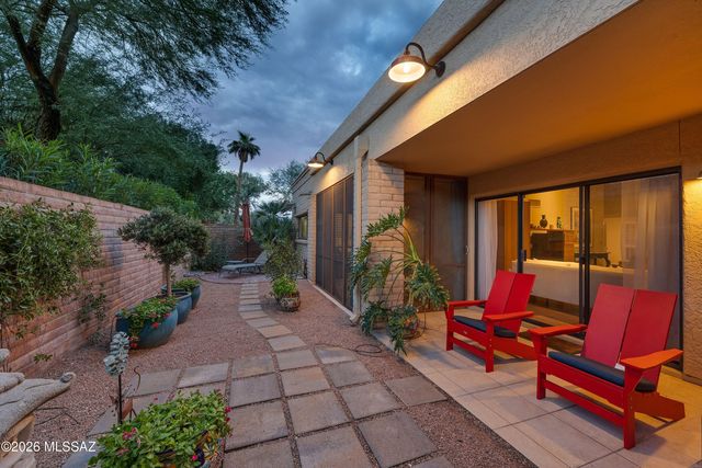 6971 E Calle Tabara, Tucson, AZ 85750
