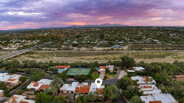 6971 E Calle Tabara, Tucson, AZ 85750