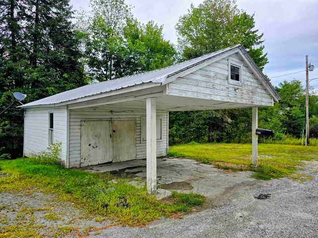 8574 Vermont Route 25, Corinth, VT 05040