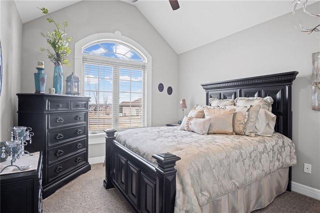 4600 Greystone Drive, St Joseph, MO 64505