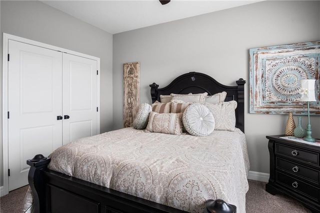 4600 Greystone Drive, St Joseph, MO 64505