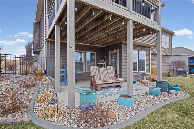 4600 Greystone Drive, St Joseph, MO 64505