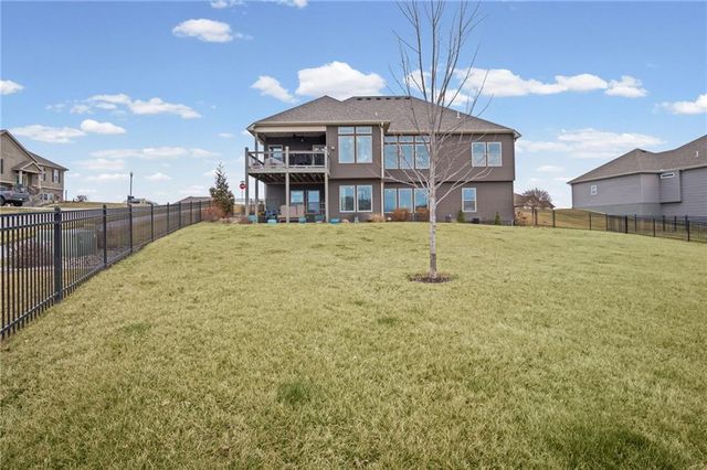 4600 Greystone Drive, St Joseph, MO 64505