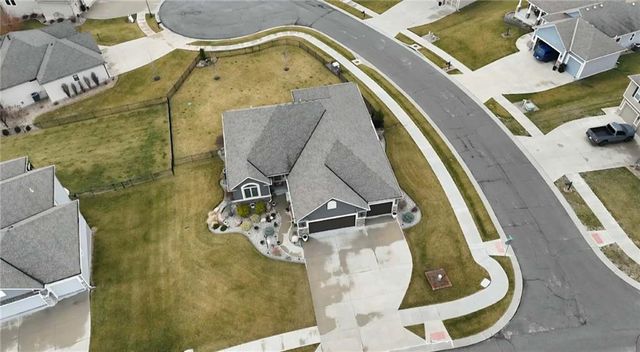 4600 Greystone Drive, St Joseph, MO 64505