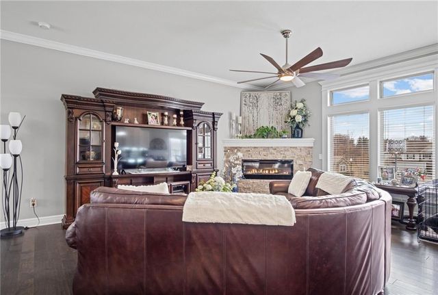 4600 Greystone Drive, St Joseph, MO 64505